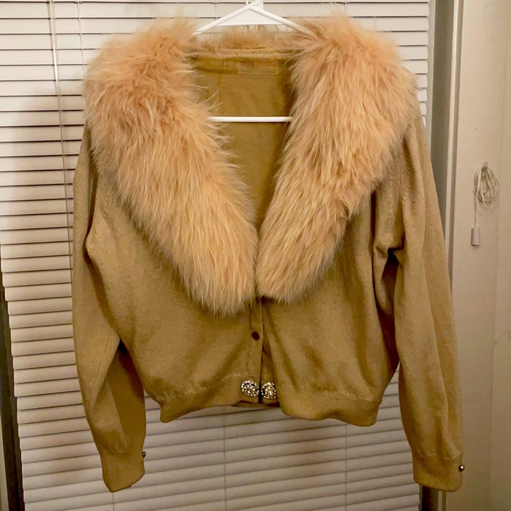 Vintage London 50’s sweater with faux furry trim